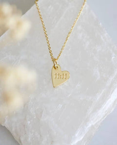 11:11 Stamped Heart Angel Number Necklace - PINK ARROWS