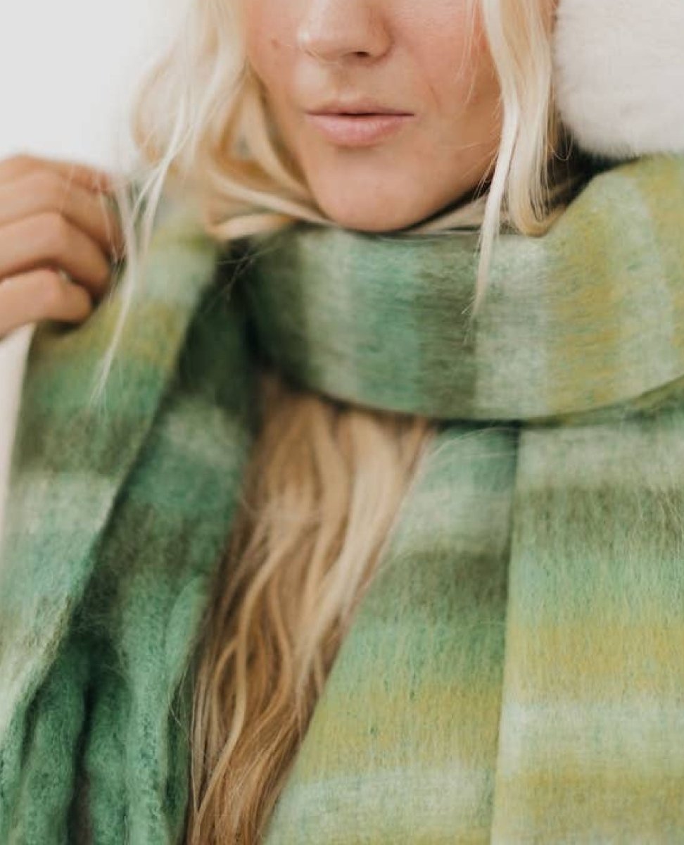 Adventure Ombre Scarf Green - PINK ARROWS