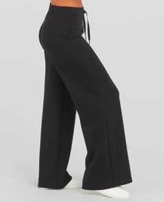 AirEssentials Wide Leg Pant - miamidrugpossession