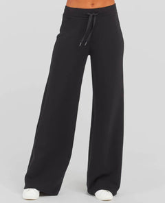 AirEssentials Wide Leg Pant - miamidrugpossession