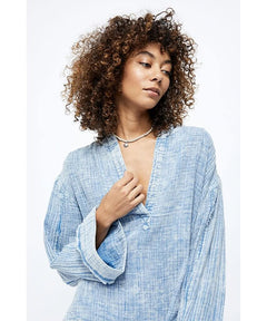 Anguilla Washed Pullover Flower Blue - clearpathherbicide