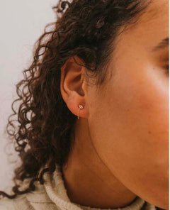 Chain Huggie Stud Earring - clearpathherbicide