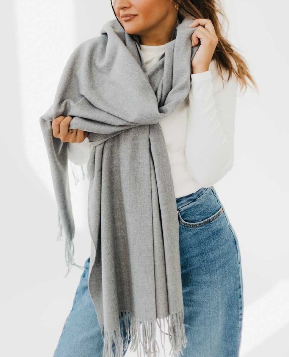 Cozy Cashmere Scarf Grey - PINK ARROWS