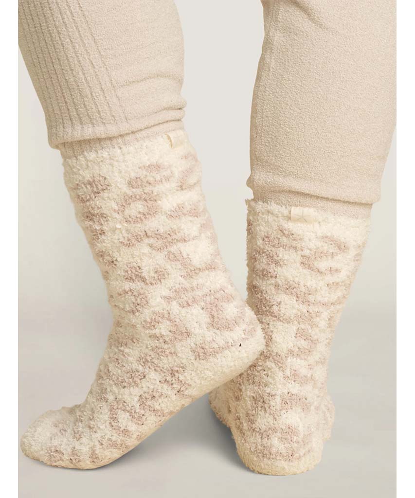 CozyChic® Women's Barefoot In The Wild Socks Cream - PINK ARROWS