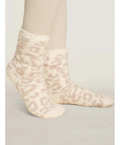 CozyChic® Women's Barefoot In The Wild Socks Cream - PINK ARROWS