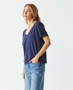 Daria Classic V - Neck Tee Nocturnal - miamidrugpossession