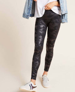 Faux Leather Leggings Matte Black Camo - PINK ARROWS