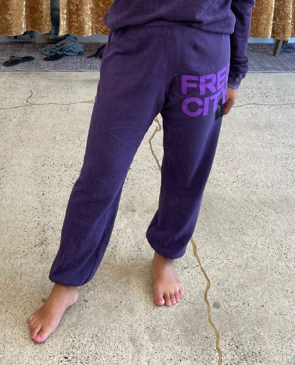 FREECITY Large Sweatpants Purple - clearpathherbicide