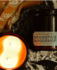 Grandpa's Woodshop - Sawdust & Sandalwood Candle - White - PINK ARROWS