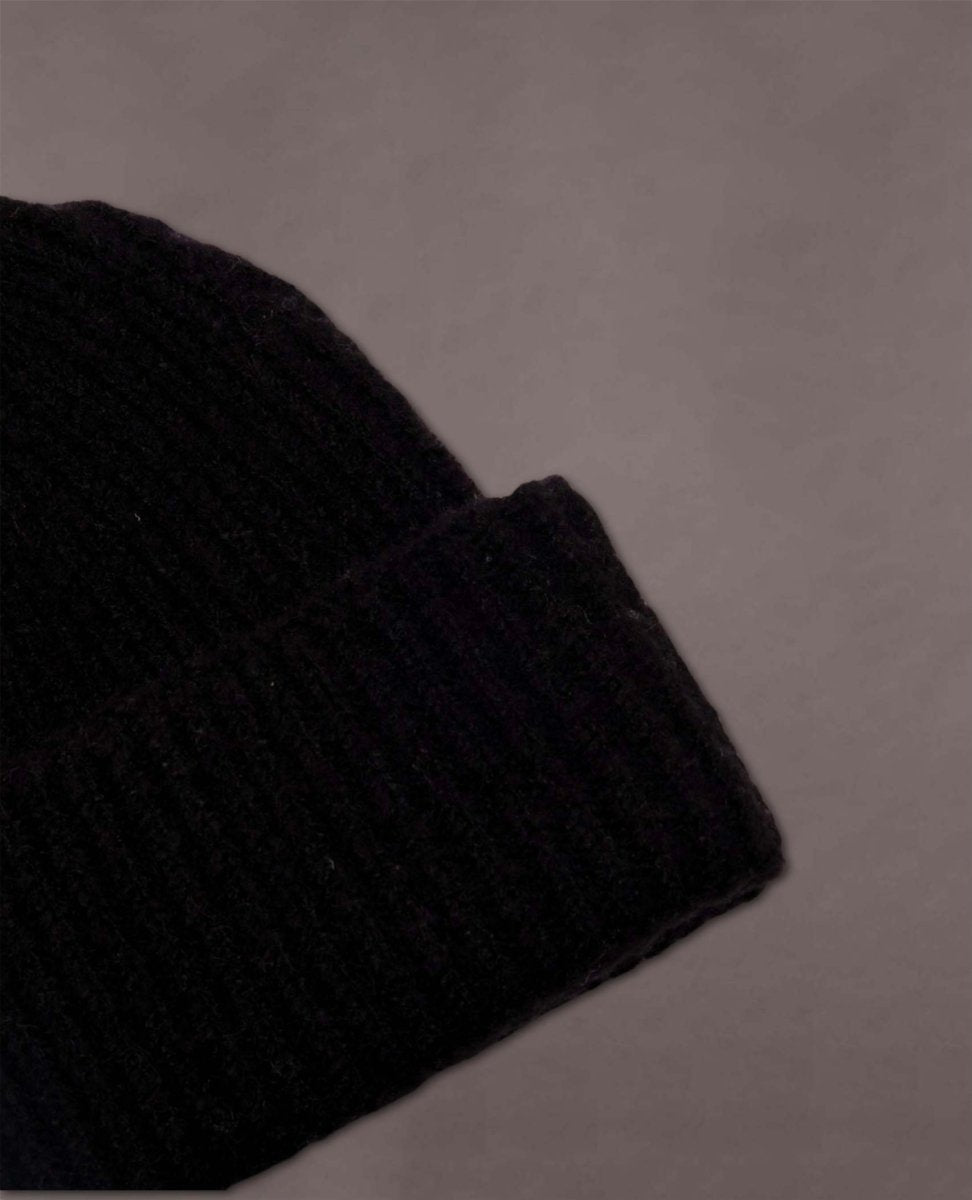 Harbor Marled Ribbed Beanie Black - PINK ARROWS