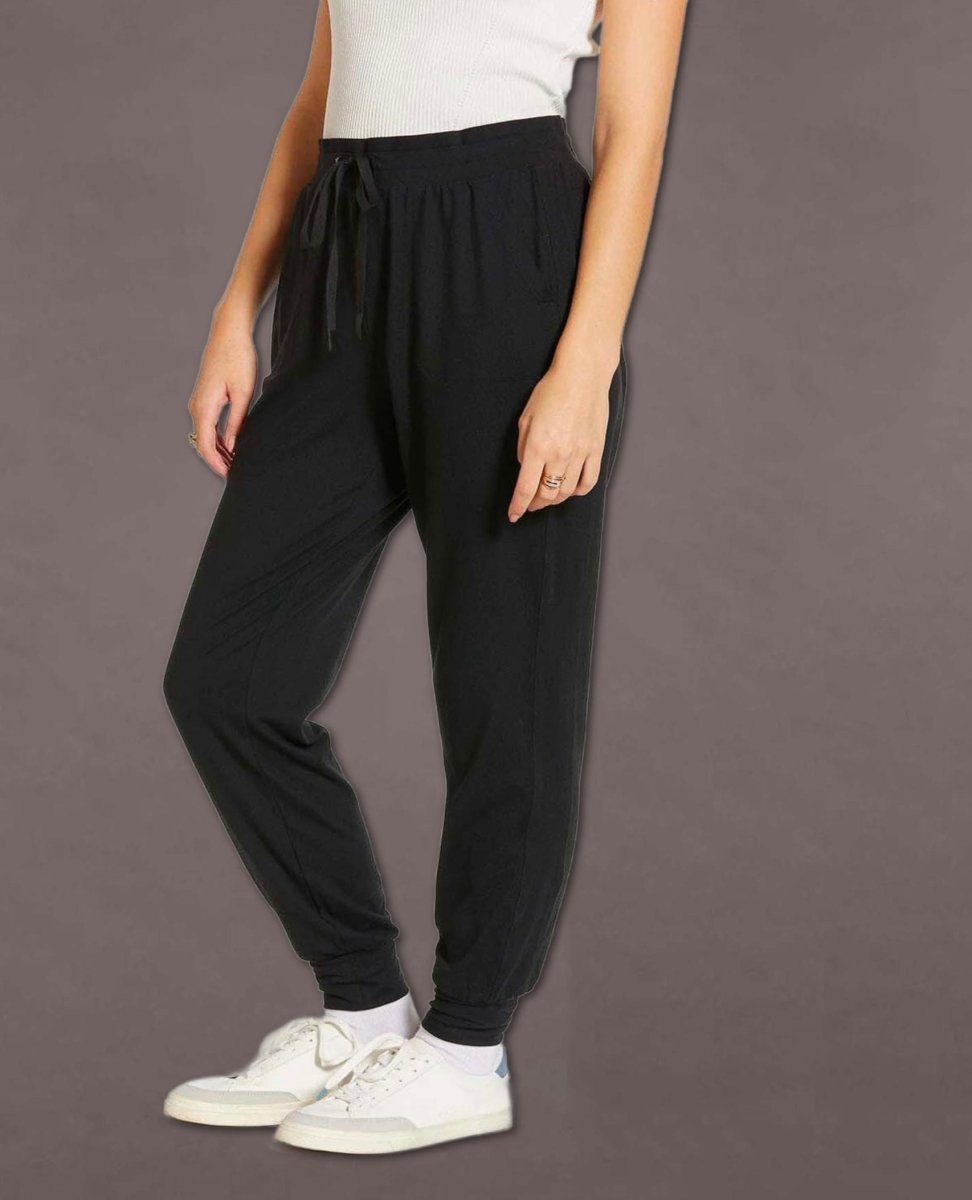 June Travel Joggers Black - miamidrugpossession