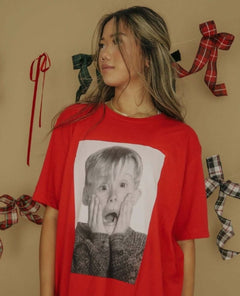 Kevin Home Alone Red Tee - PINK ARROWS