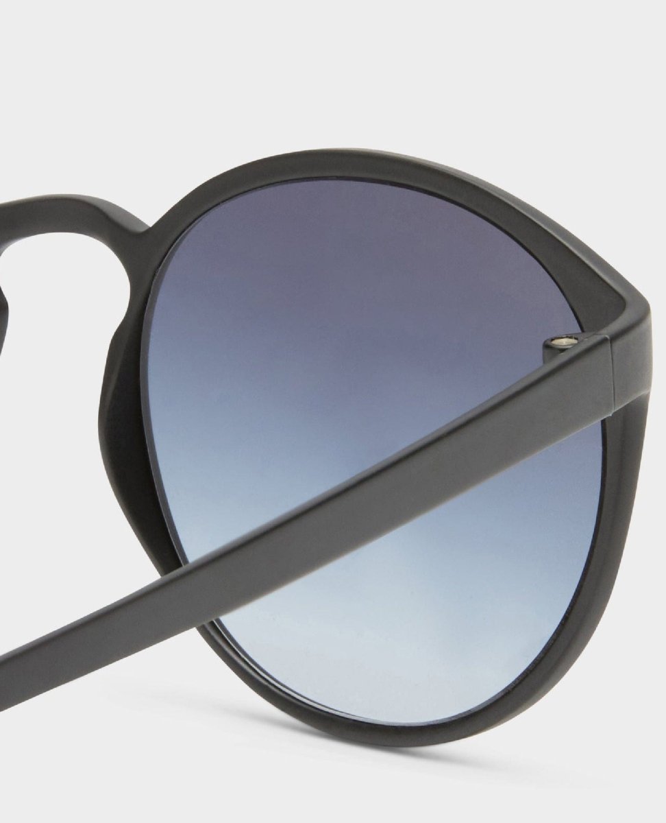 Le Spec Swizzle Sunglasses Matte Black - PINK ARROWS