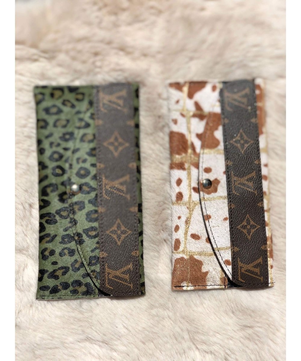 LV Clutch Snap Wallet - miamidrugpossession