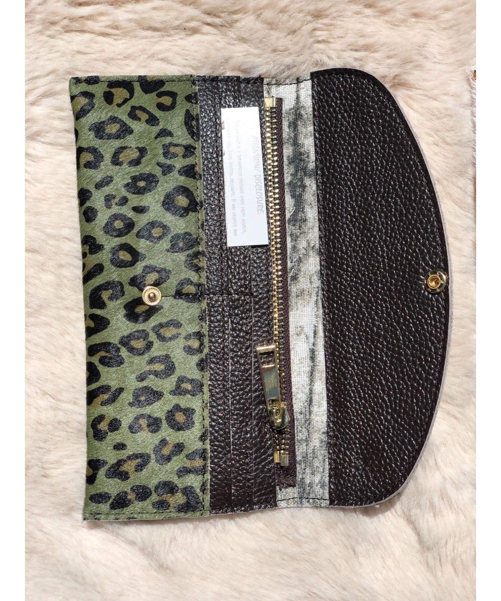 LV Clutch Snap Wallet - miamidrugpossession