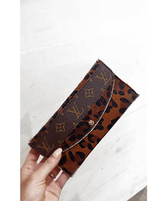 LV Clutch Snap Wallet - clearpathherbicide