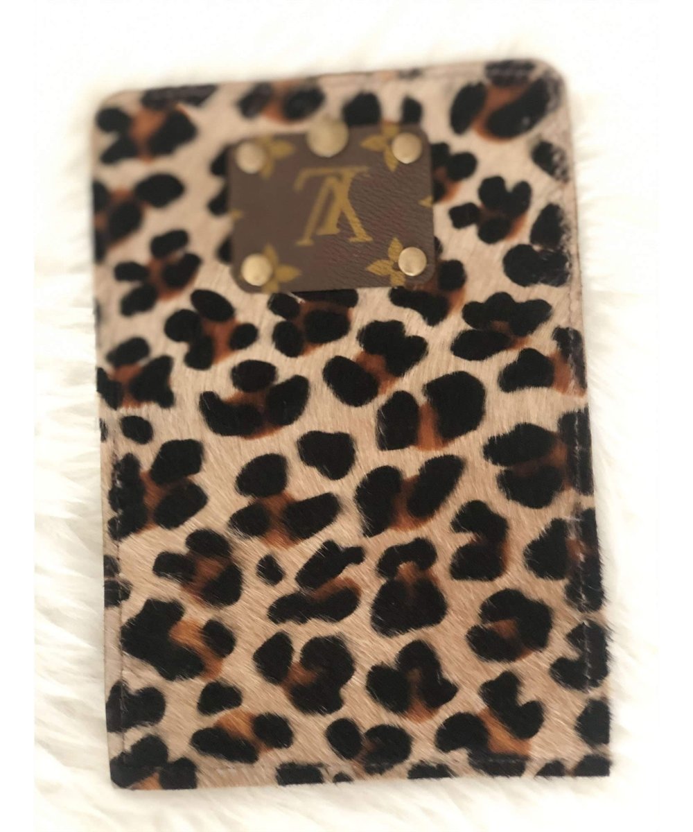 LV Snap Wallet Gold Leopard - miamidrugpossession