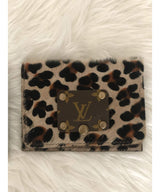 LV Snap Wallet Gold Leopard - miamidrugpossession