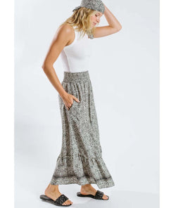 Moulika Skirt Black White Color - miamidrugpossession