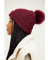 Pinnacle Pom Beanie Bordeaux - miamidrugpossession