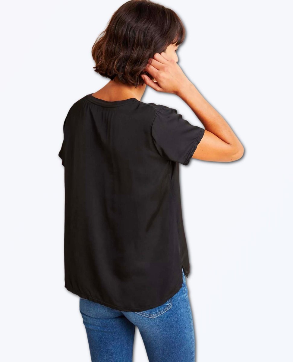 Restocked June V Neck Tee Black - miamidrugpossession