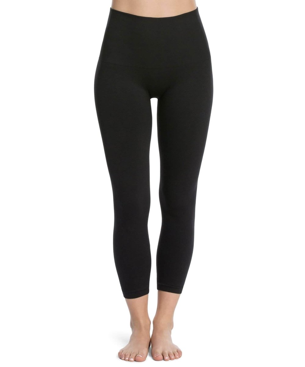 Seamless Cropped Leggings Black - PINK ARROWS