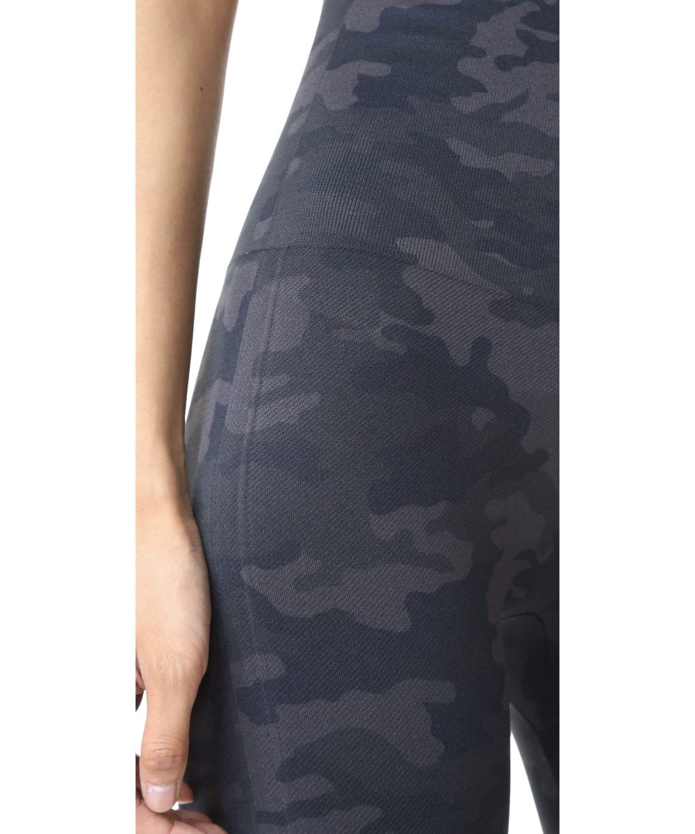 Seamless Legging, Black Camo - Restocked - miamidrugpossession