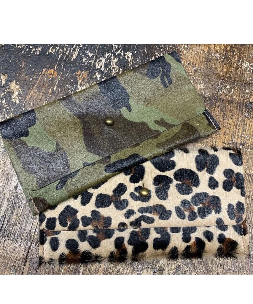 Sheila Wristlet Camo Cowhide - clearpathherbicide