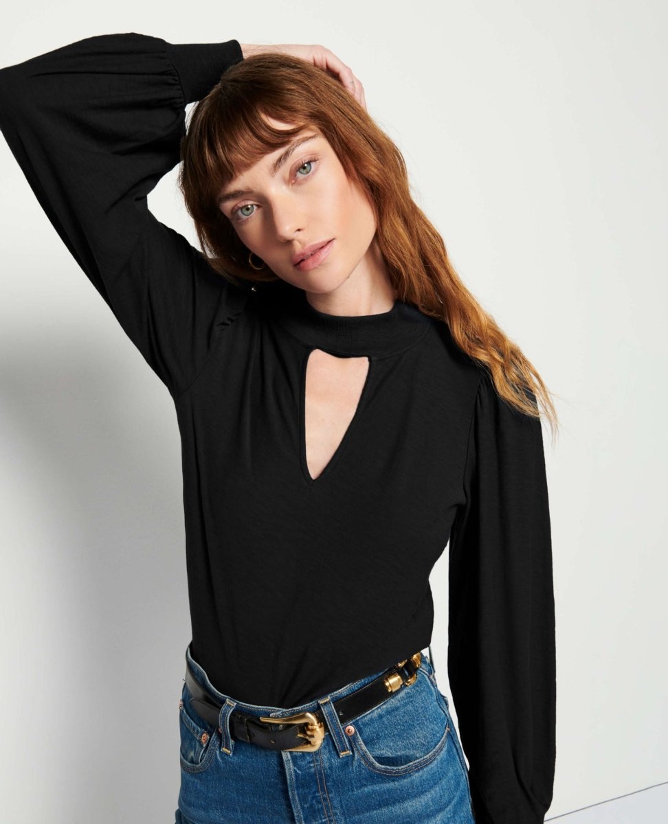 Shelby Cut Out Tee Black - miamidrugpossession