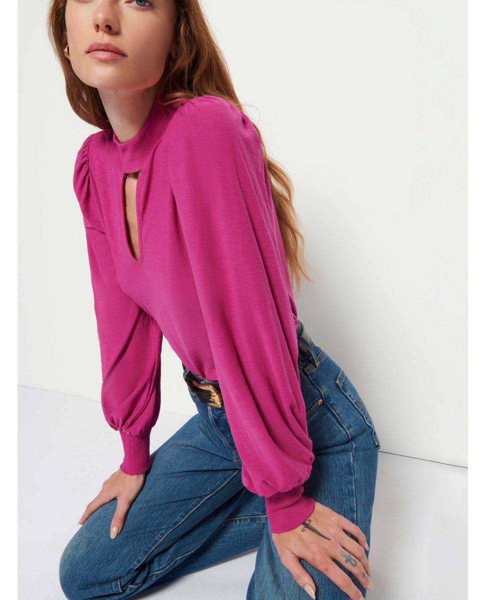 Shelby Cut Out Tee Miss Magenta - miamidrugpossession