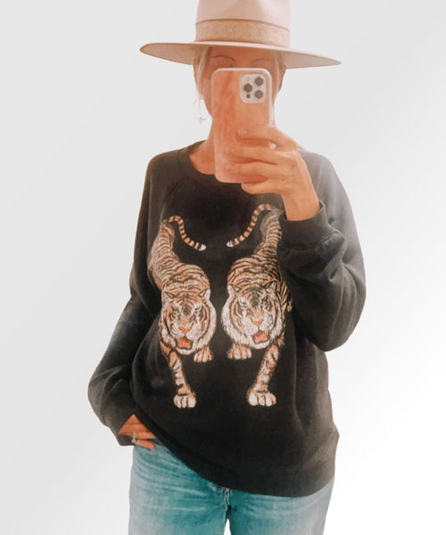 Simon Pullover Dancing Tiger Graphic - clearpathherbicide