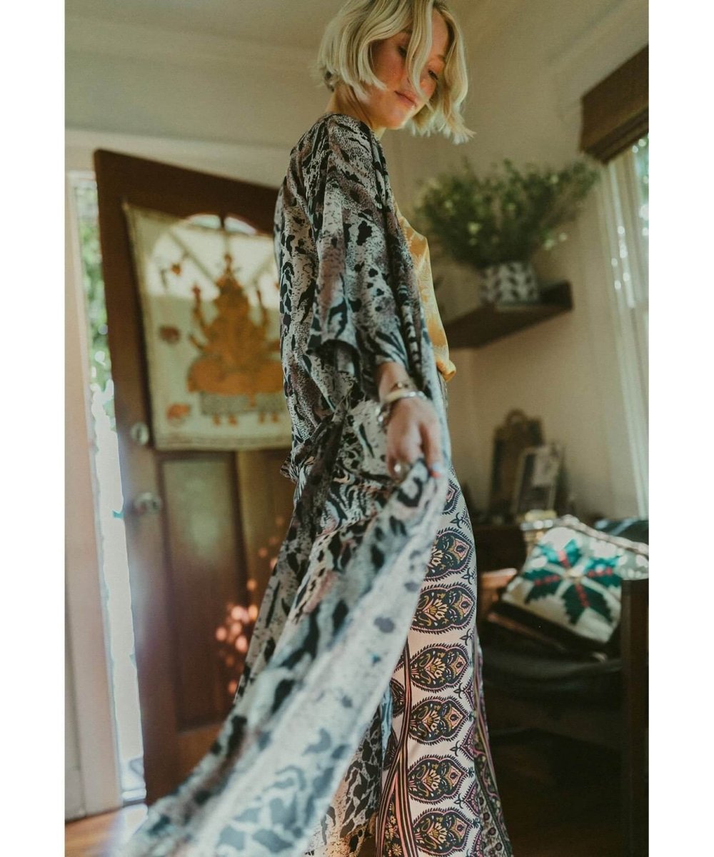 The Jane Robe Savannah Sand - miamidrugpossession