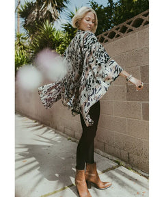 The Lady Kimono Savannah Sand - miamidrugpossession