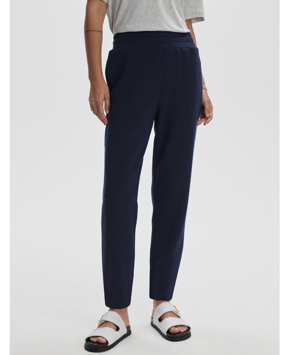 The Slim Petite Pant 25