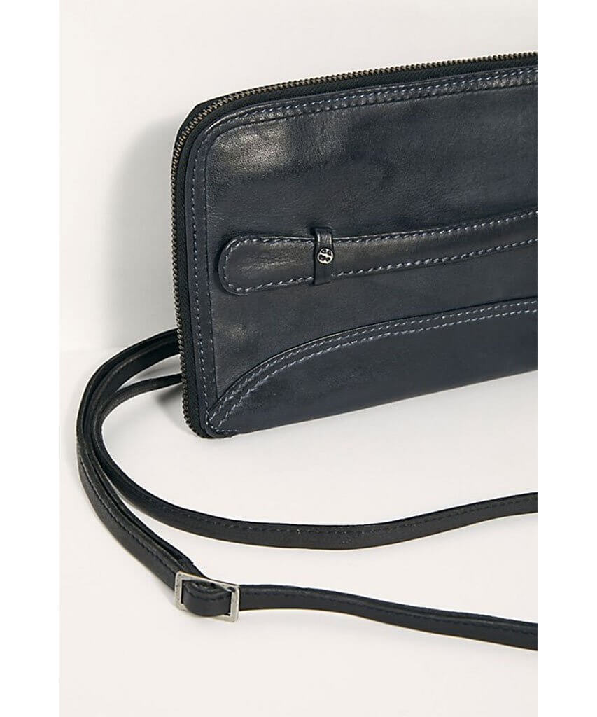 Traveller's Wallet Black - miamidrugpossession