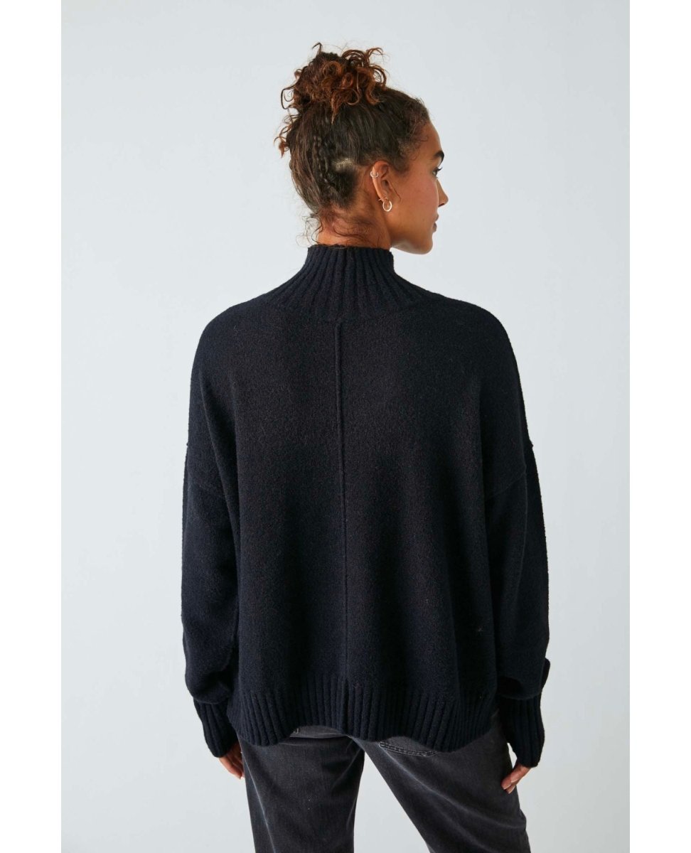 Vancouver Turtleneck Black - clearpathherbicide